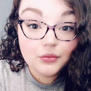 Meet your Posher, Logan marie